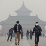 閻靖靖／穹頂之下，霧霾之外